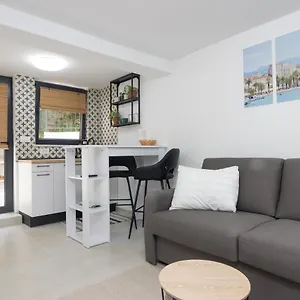 https://studio-tina-in-centar-with-parking.splithotels.org